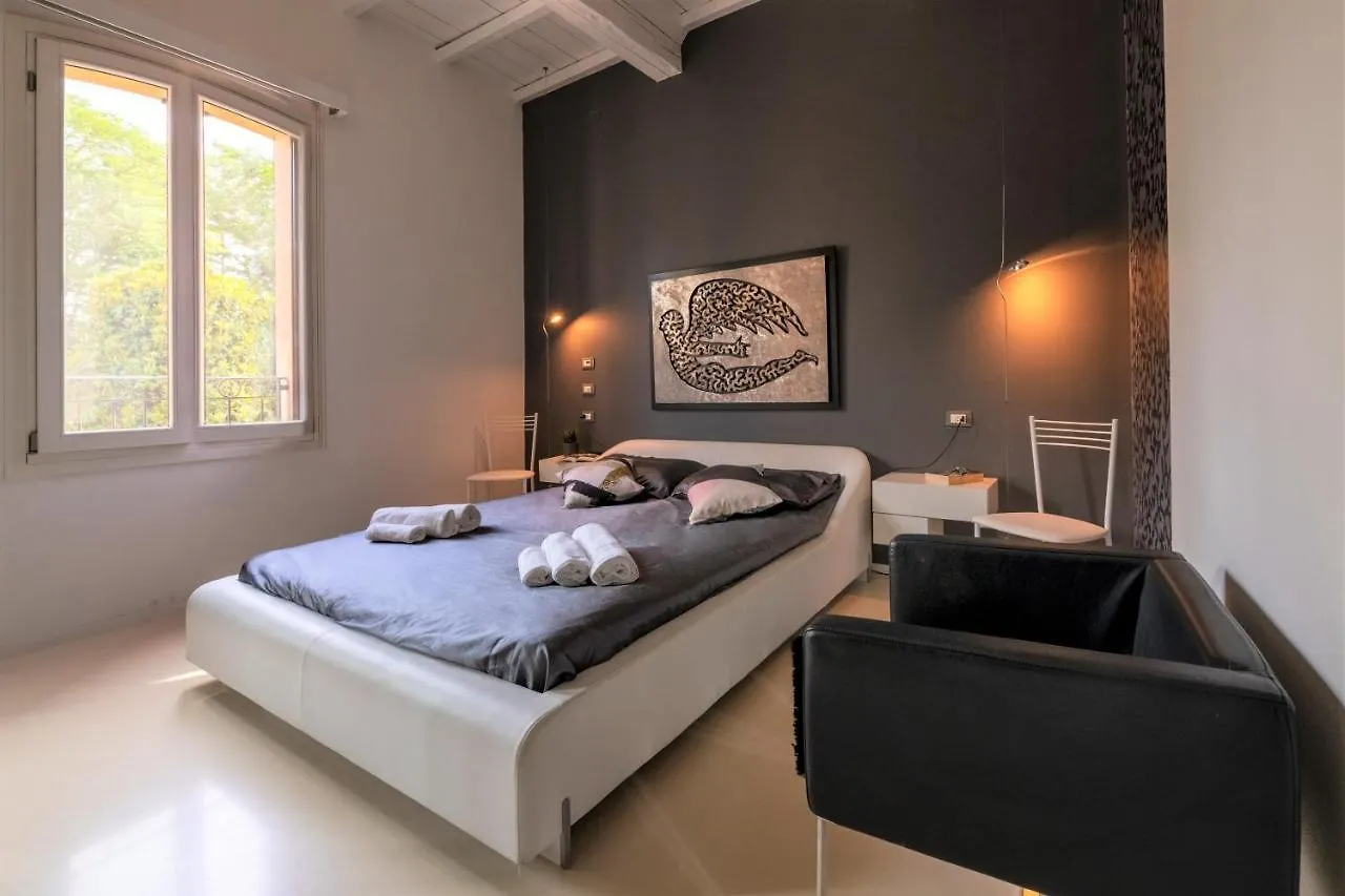 Hébergement de vacances Villa Charming Flat In Centro A Ferrara Con Posto Auto Italie