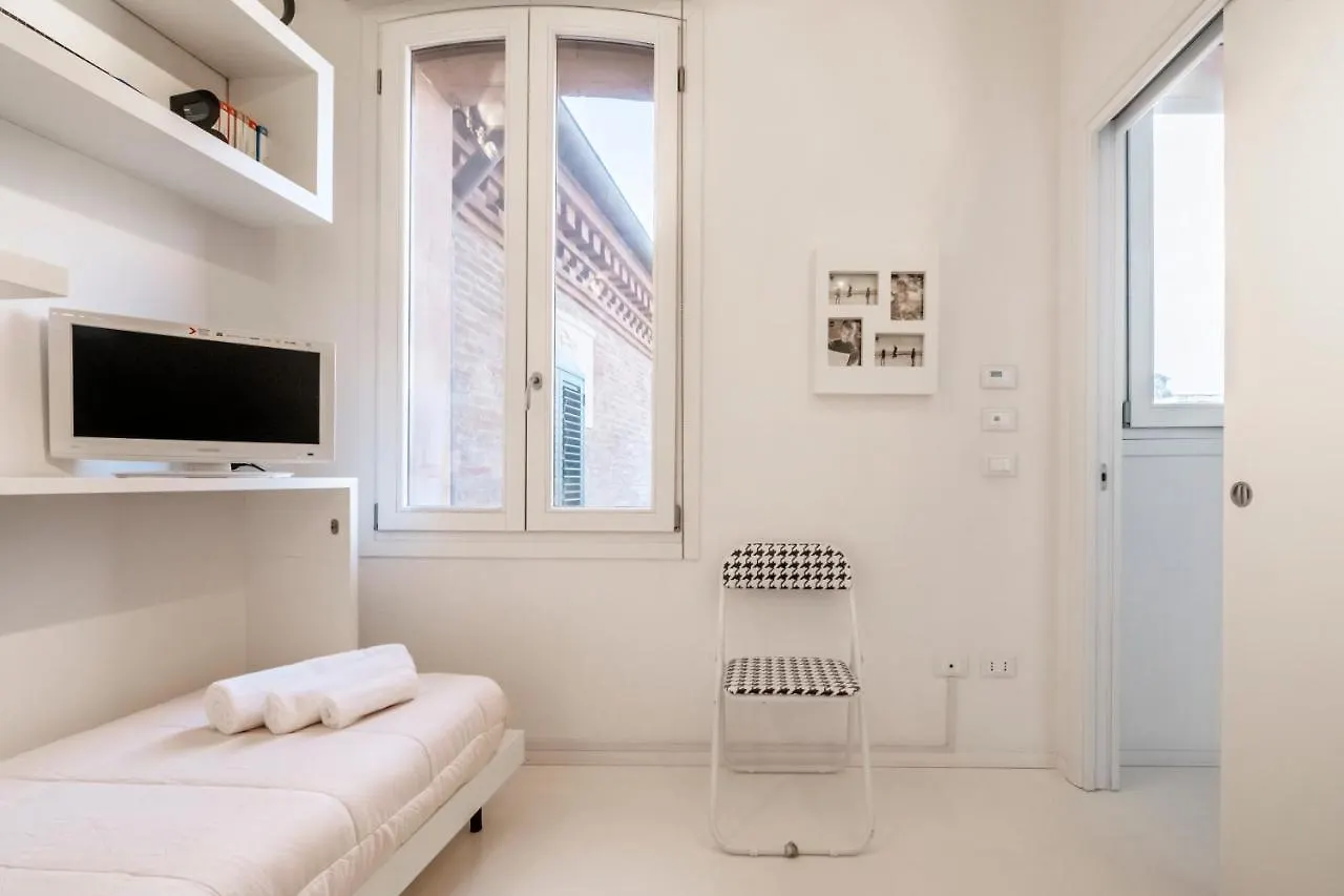Villa Charming Flat In Centro A Ferrara Con Posto Auto