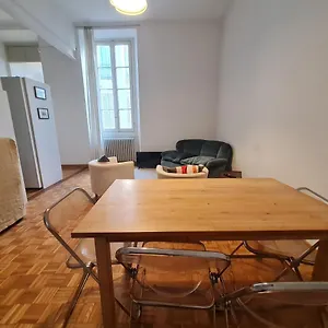https://duomo-amedei-cozy-apartment.it-lombardy.com